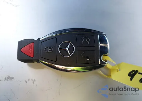 2016 Mercedes-Benz Glc 300 4Matic z USA, uszkodzony, nr VIN WDC0G4KB8GF011377